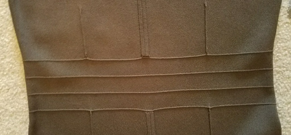 Dress - Picture 3 of 3